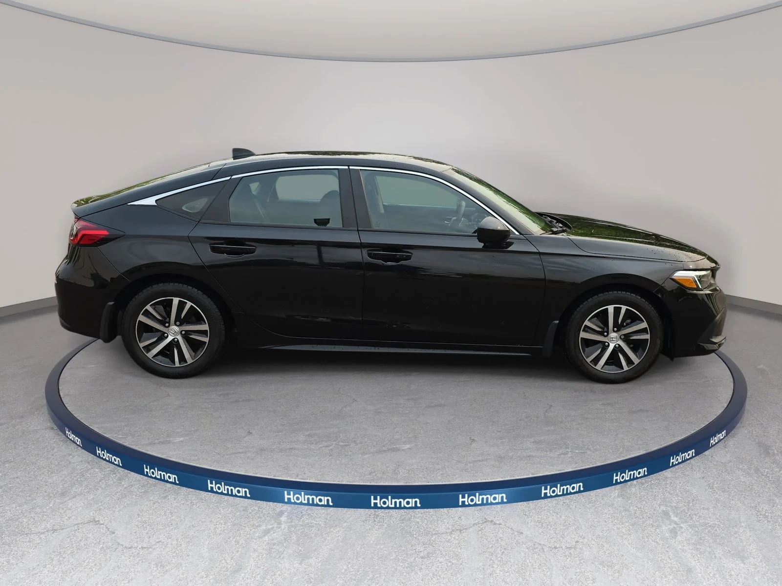 Certified Used 2024 Crystal Black Pearl Honda LX image 5