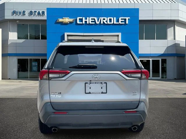 Used 2020 Silver Toyota LE image 5