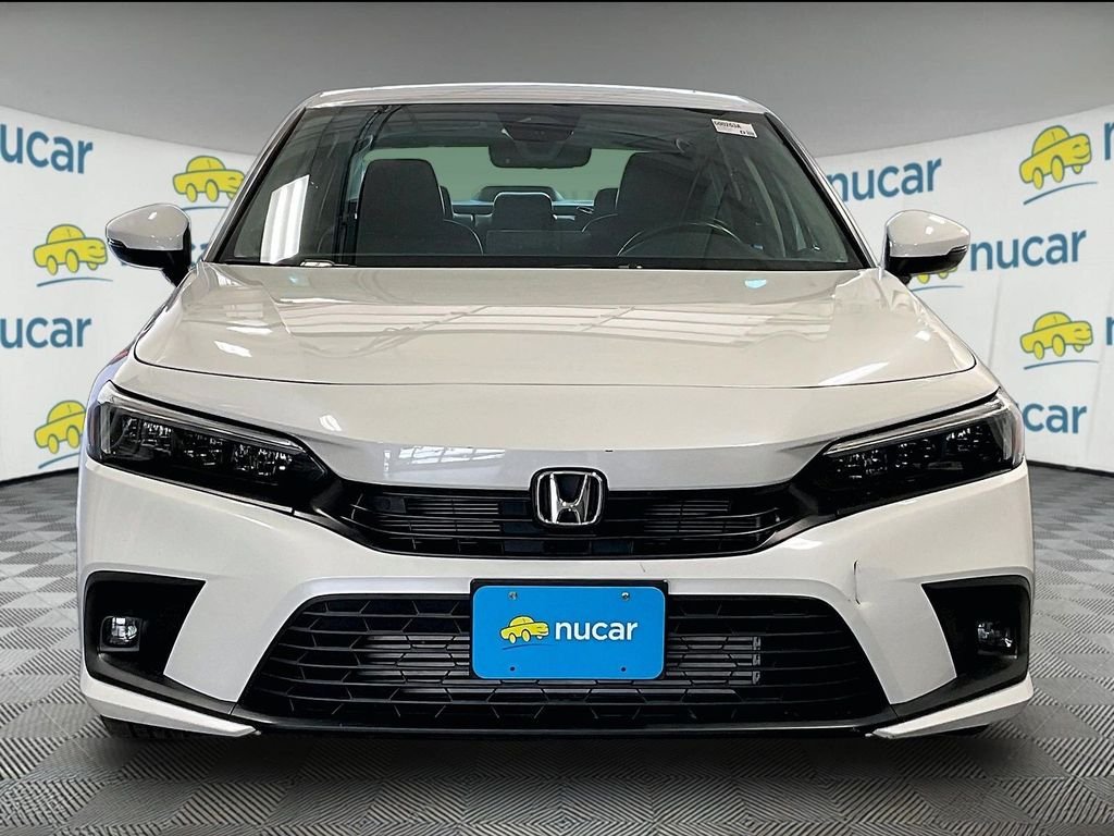 Used 2023 Platinum White Honda Touring image 2