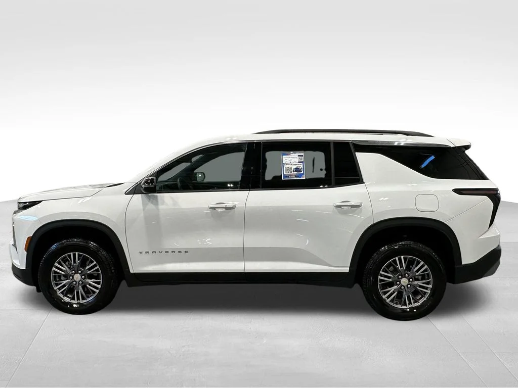 Used 2026 White Chevrolet LT image 4