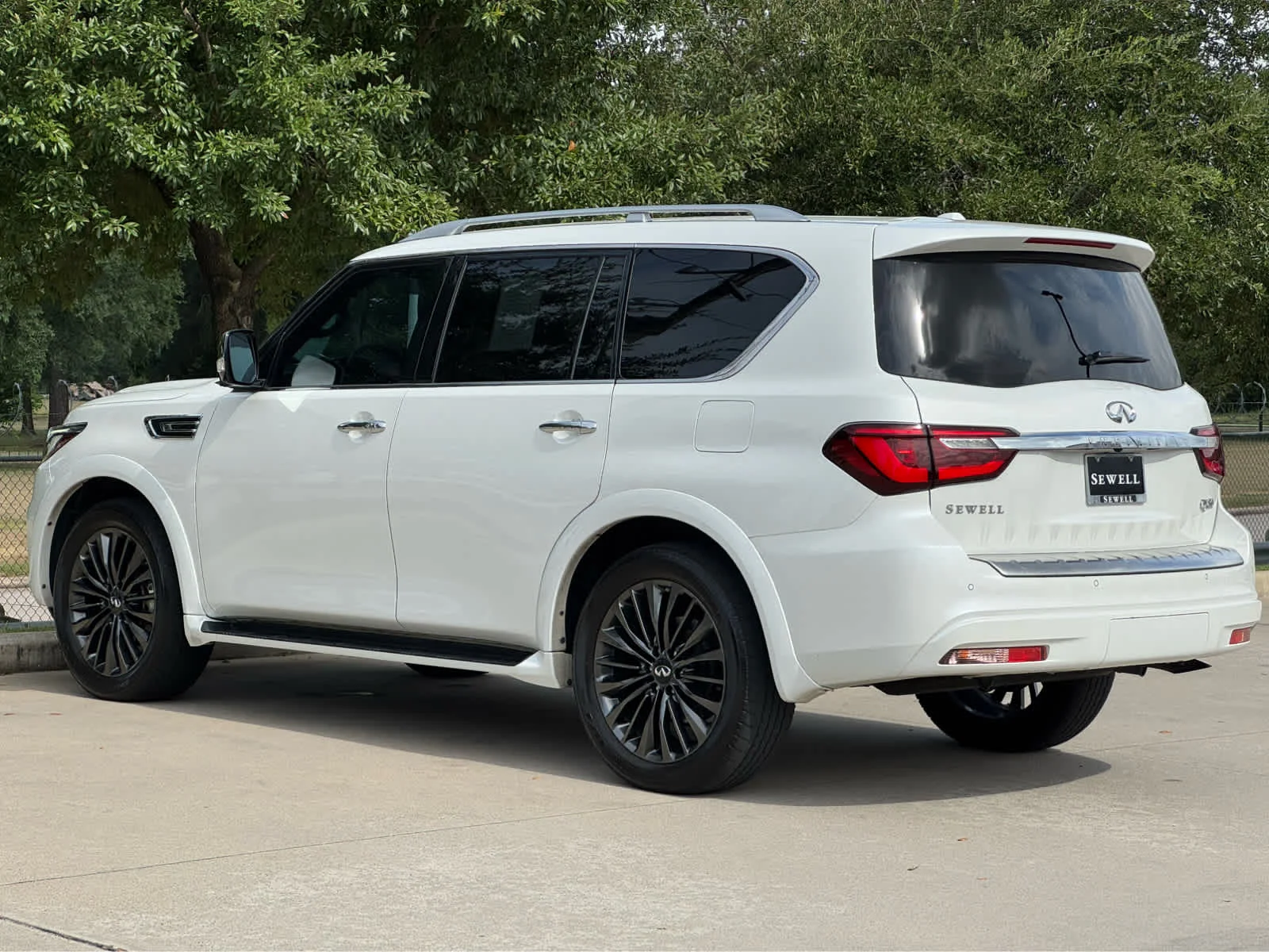 Certified Used 2023 Moonstone White INFINITI SENSORY image 7