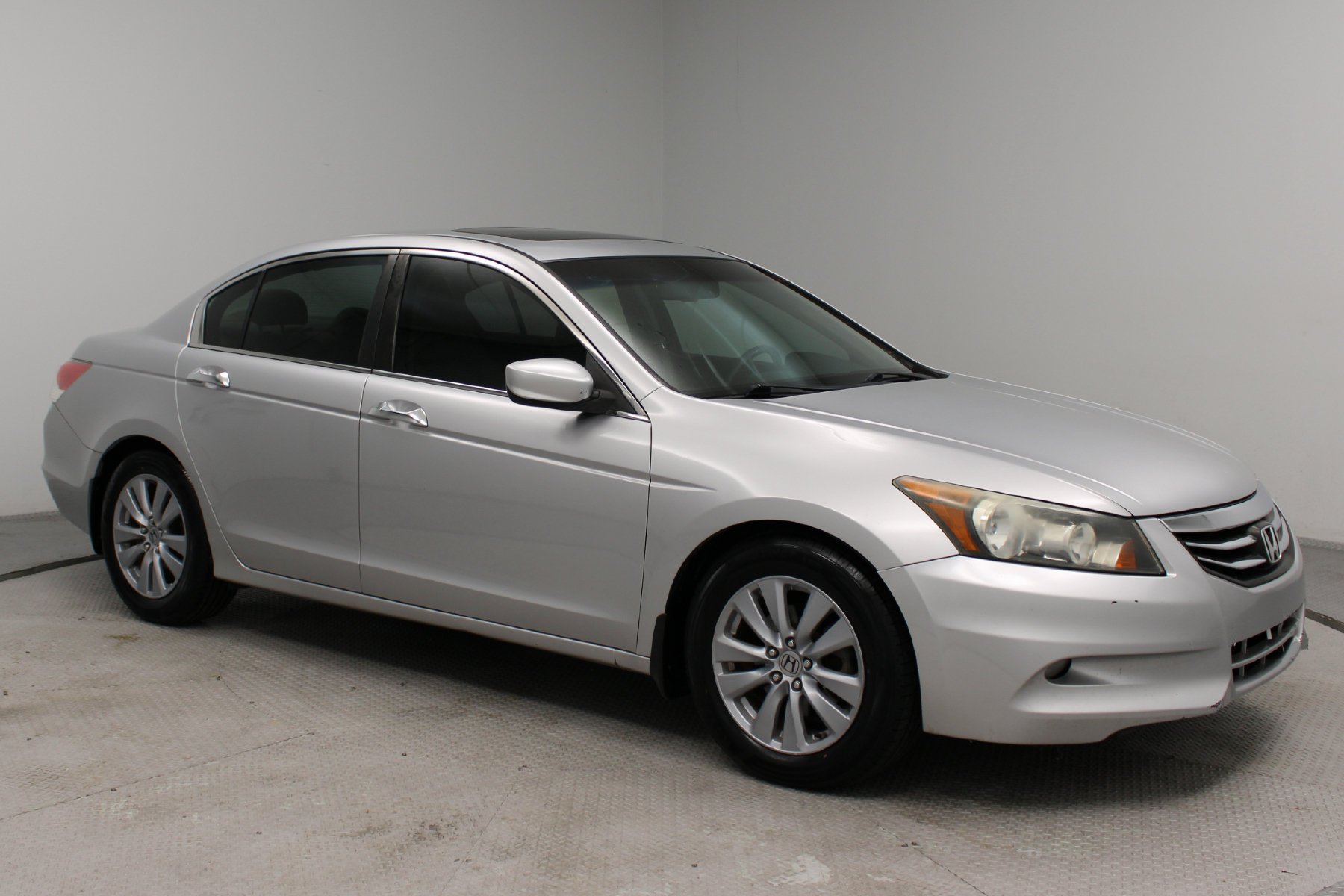 Used 2011 Alabaster Silver Metallic Honda 3.5 EX-L 4dr V6 Auto image 28