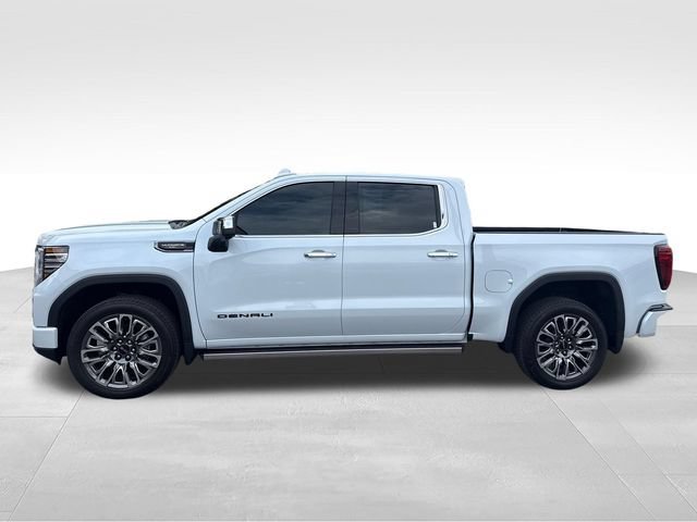 Used 2026 Glacier White Tricoat GMC Denali Ultimate image 2