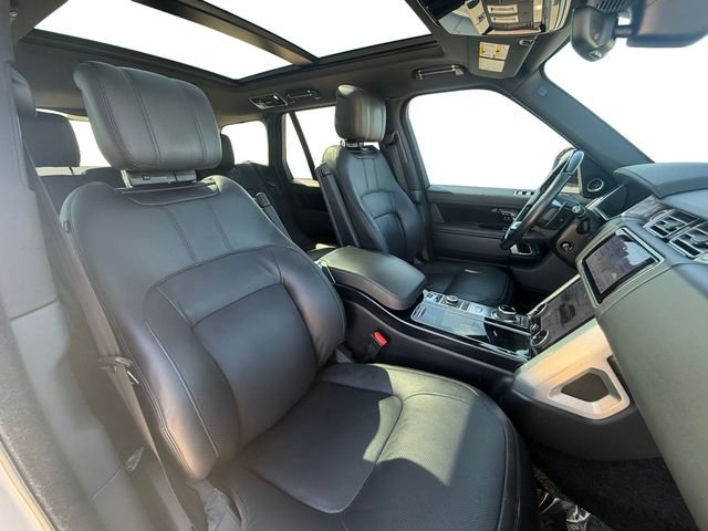 Used 2019 Silver Land Rover 5.0L V8 Supercharged image 16