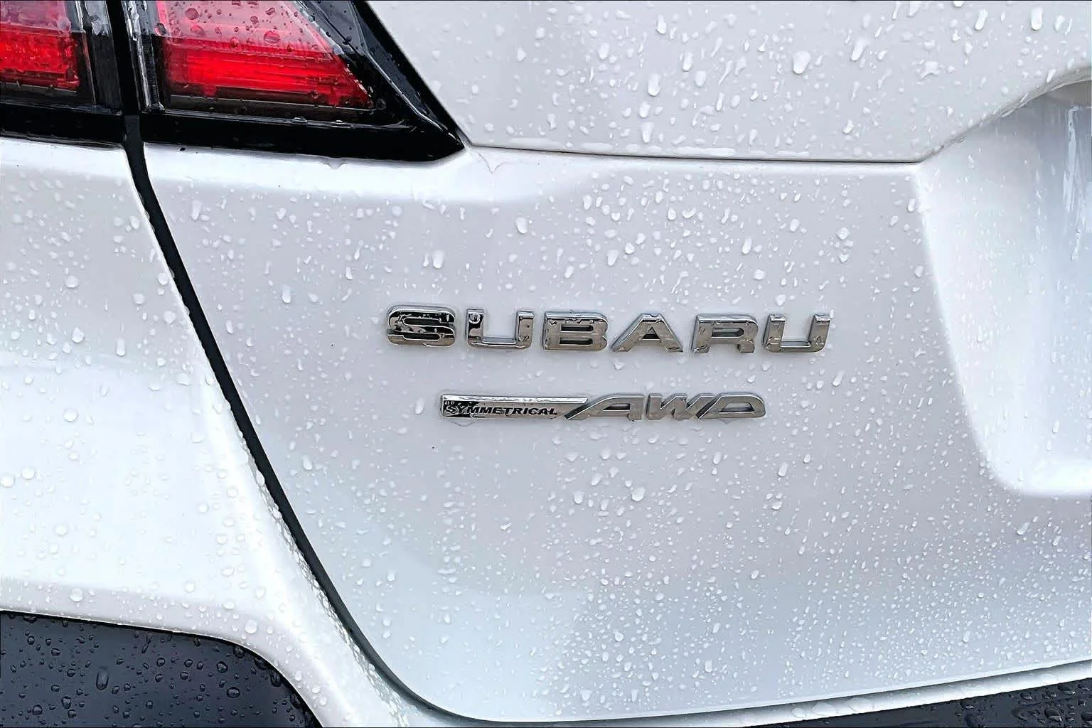 Used 2020 Crystal White Pearl Subaru Premium image 15