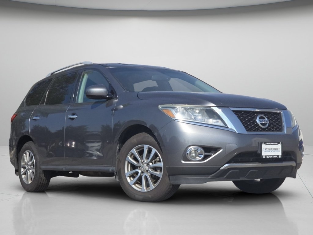 Used 2016 Nissan Pathfinder SV with VIN 5N1AR2MM5GC633858 for sale in Bountiful, UT