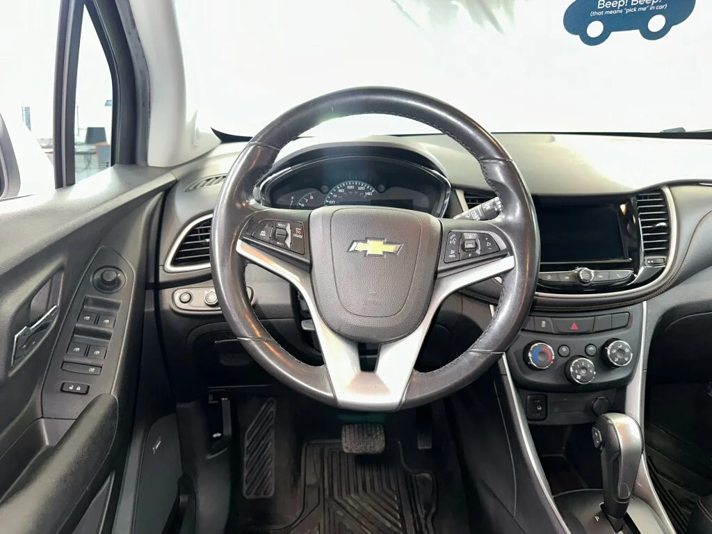 Used 2019 Chevrolet Trax LT with VIN 3GNCJLSB2KL338703 for sale in Youngstown, OH