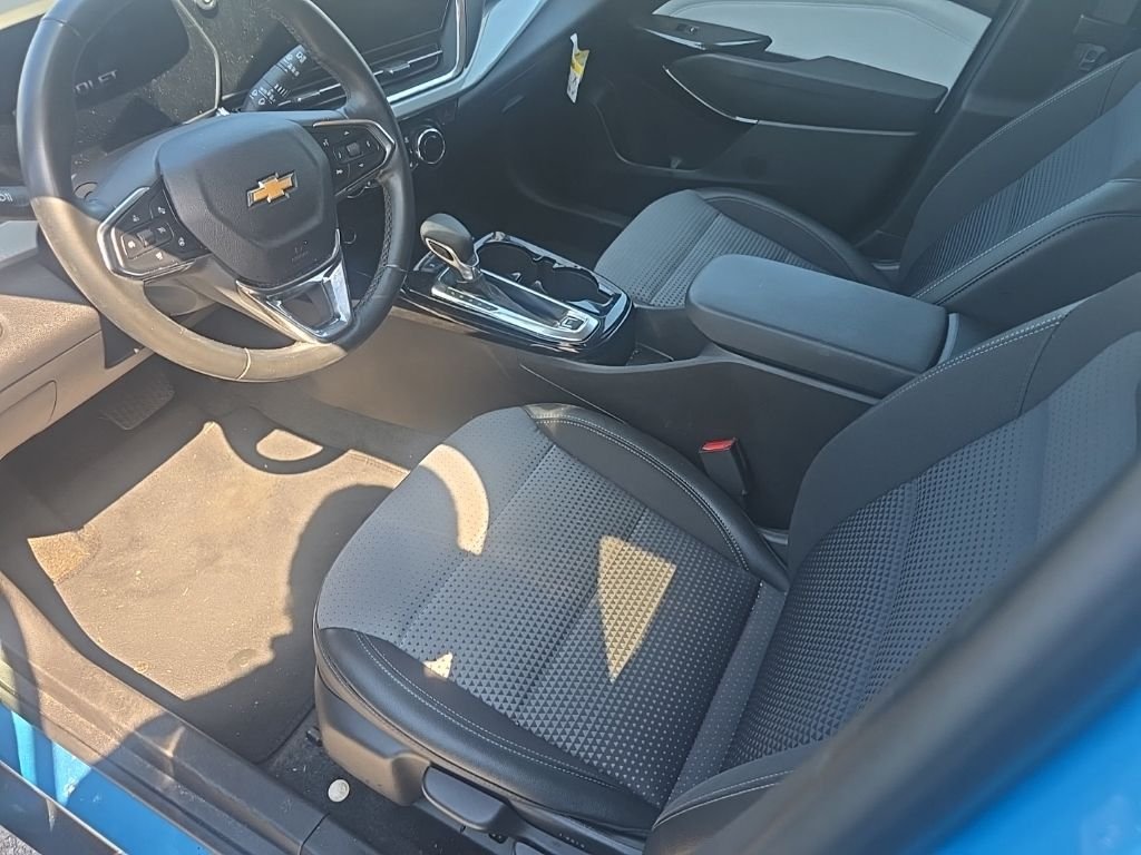 Used 2025 Blue Chevrolet LT image 12
