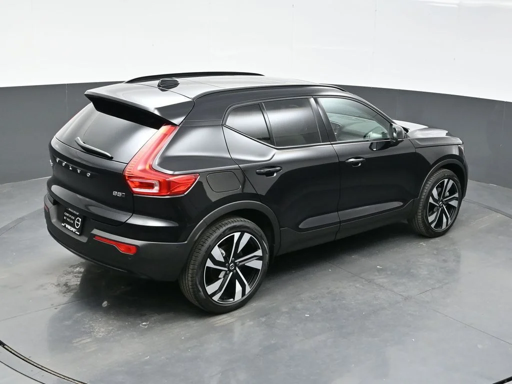 Certified Used 2025 Onyx Black Volvo Ultra image 35