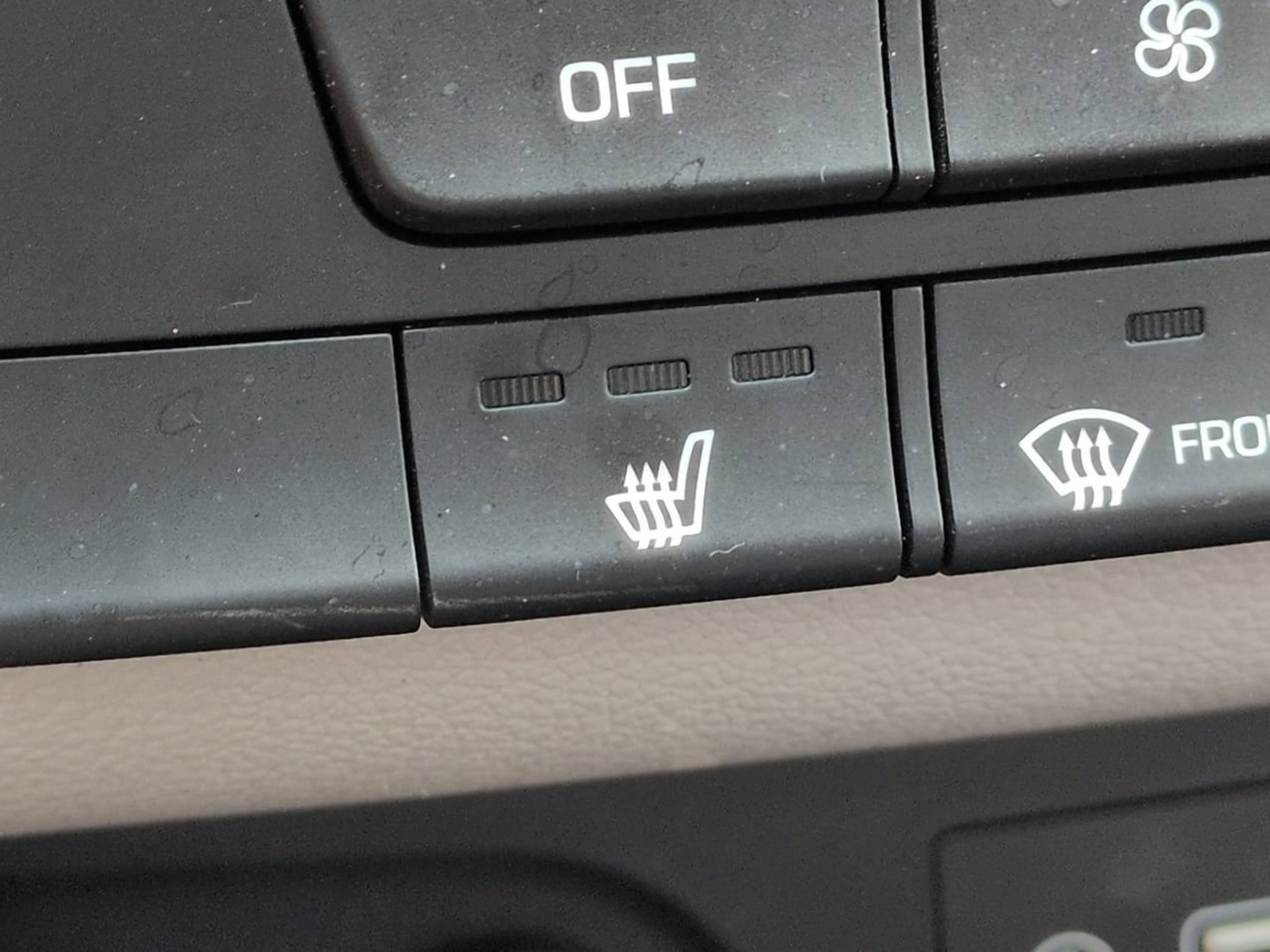 Used 2019 Coliseum Gray Hyundai SEL image 25