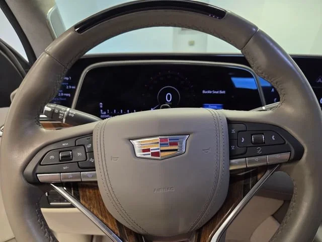 Used 2023 Crystal White Tricoat Cadillac Sport Platinum image 28