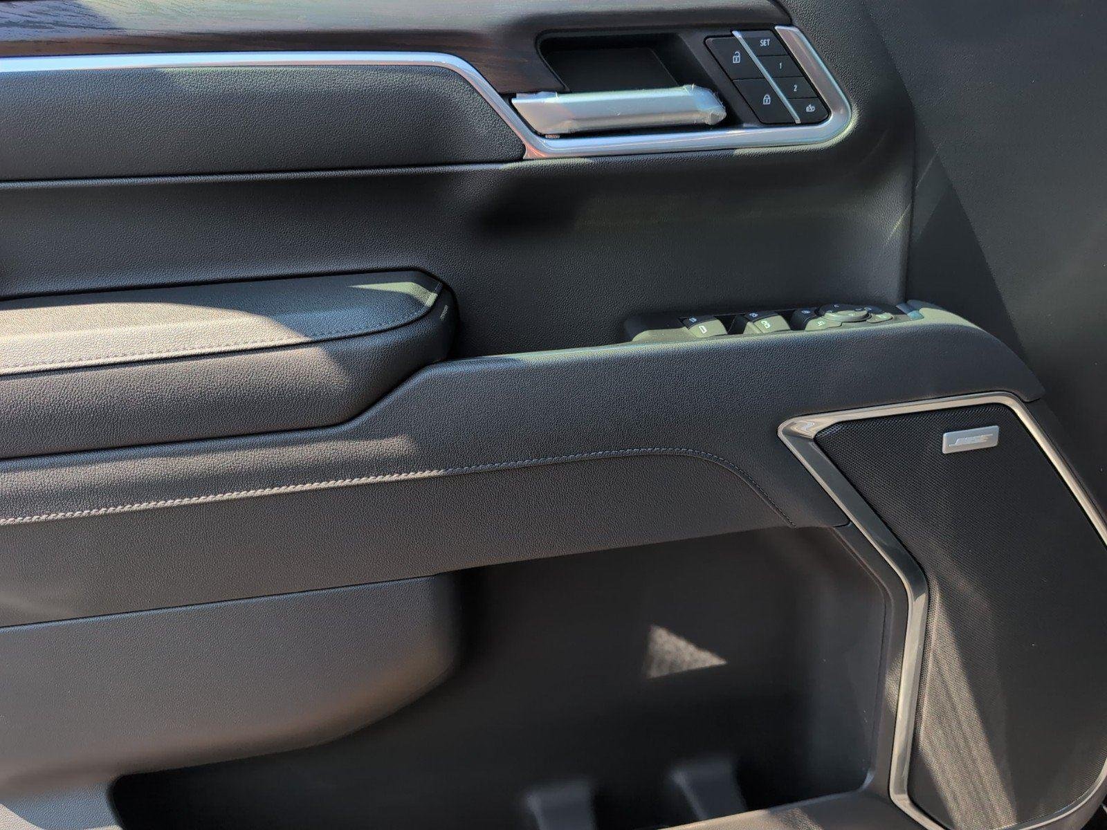 New 2026 Onyx Black GMC SLT image 19