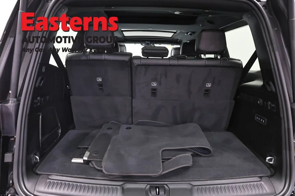 Used 2024 Black Jeep Series III image 9
