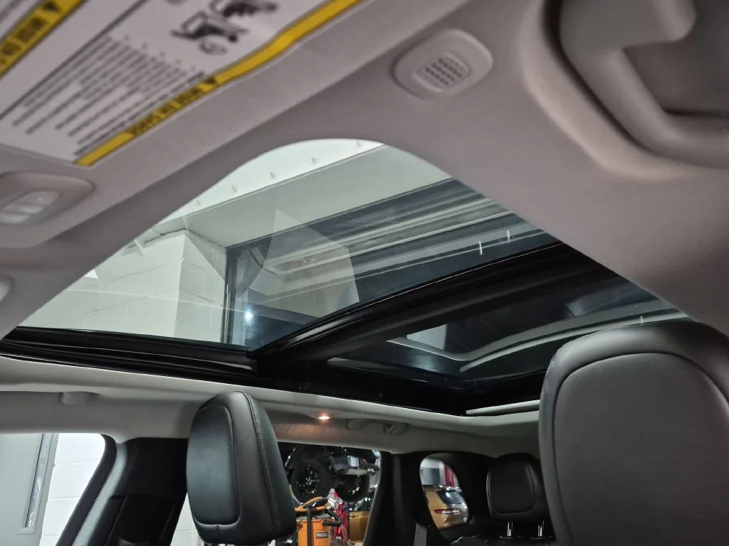 Used 2023 Gray Jeep Altitude image 21
