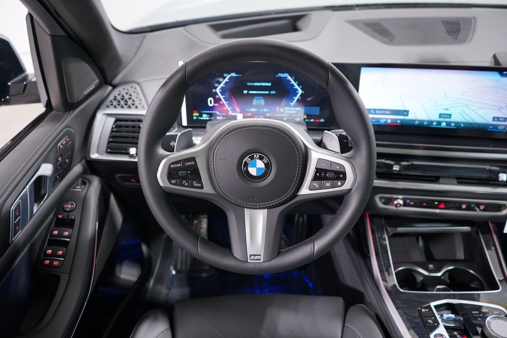 Used 2026 Gray Metallic BMW xDrive40i image 11