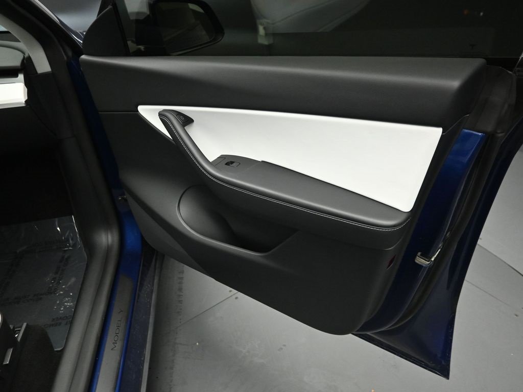 2022 TESLA MODEL Y - Image 24