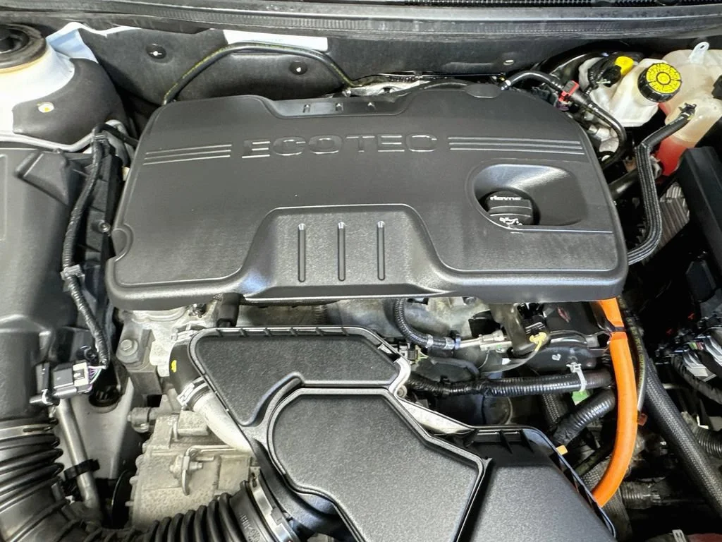 Used 2016 White Buick Base image 37
