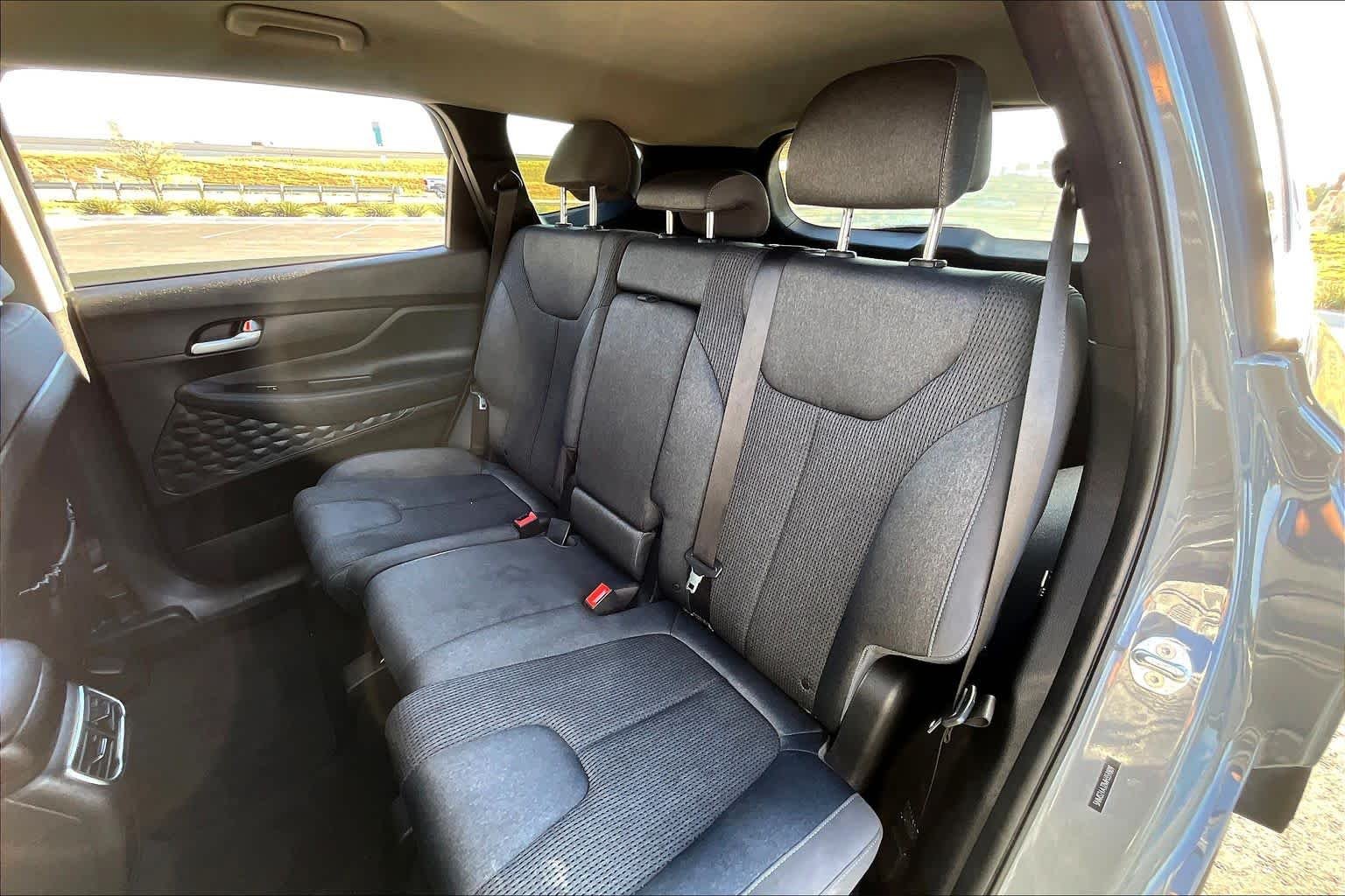 Used 2021 Hampton Gray Hyundai SEL image 21