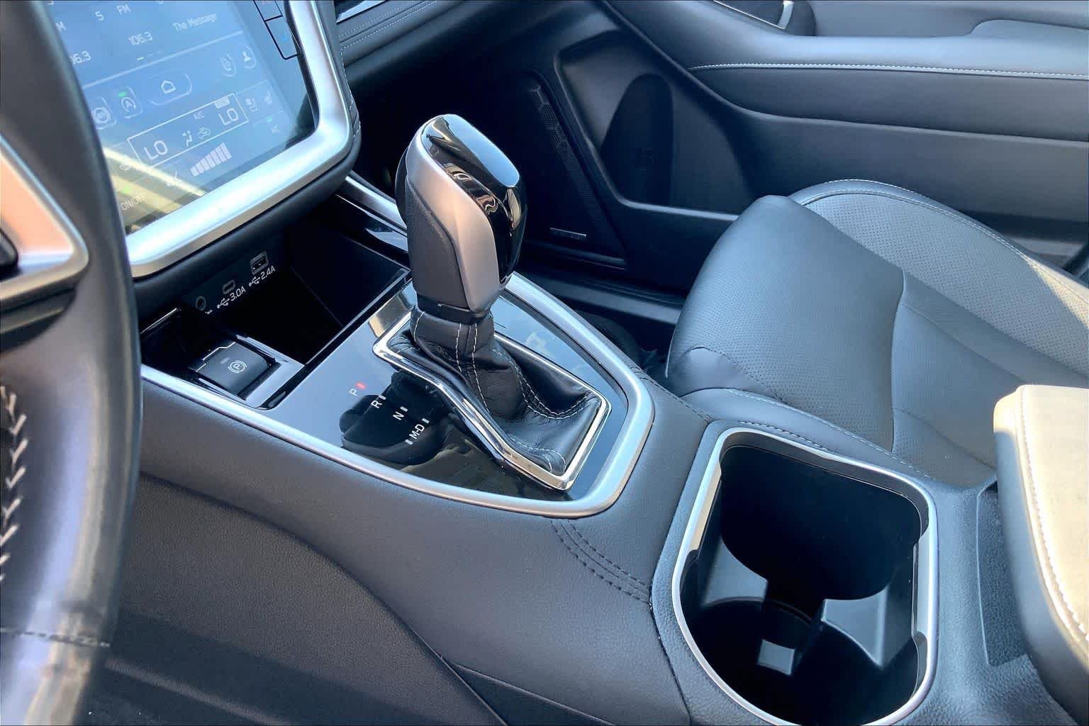 Used 2024 Ice Silver Metallic Subaru Touring image 16