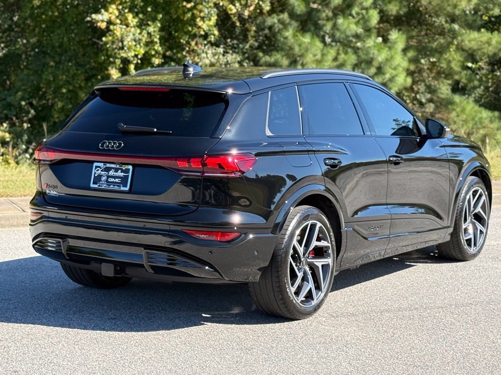2025 Audi SQ6 e-tron Prestige - Photo 15
