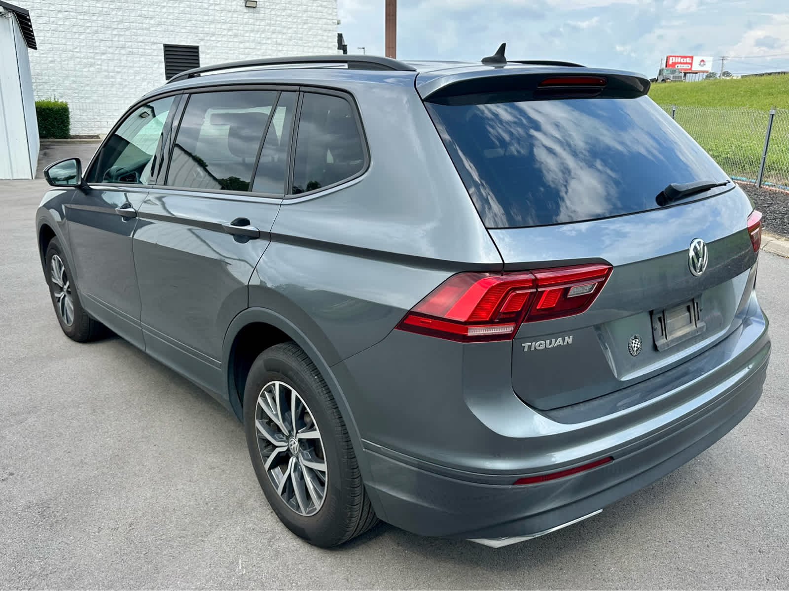 Used 2021 Platinum Gray Metallic Volkswagen S image 7