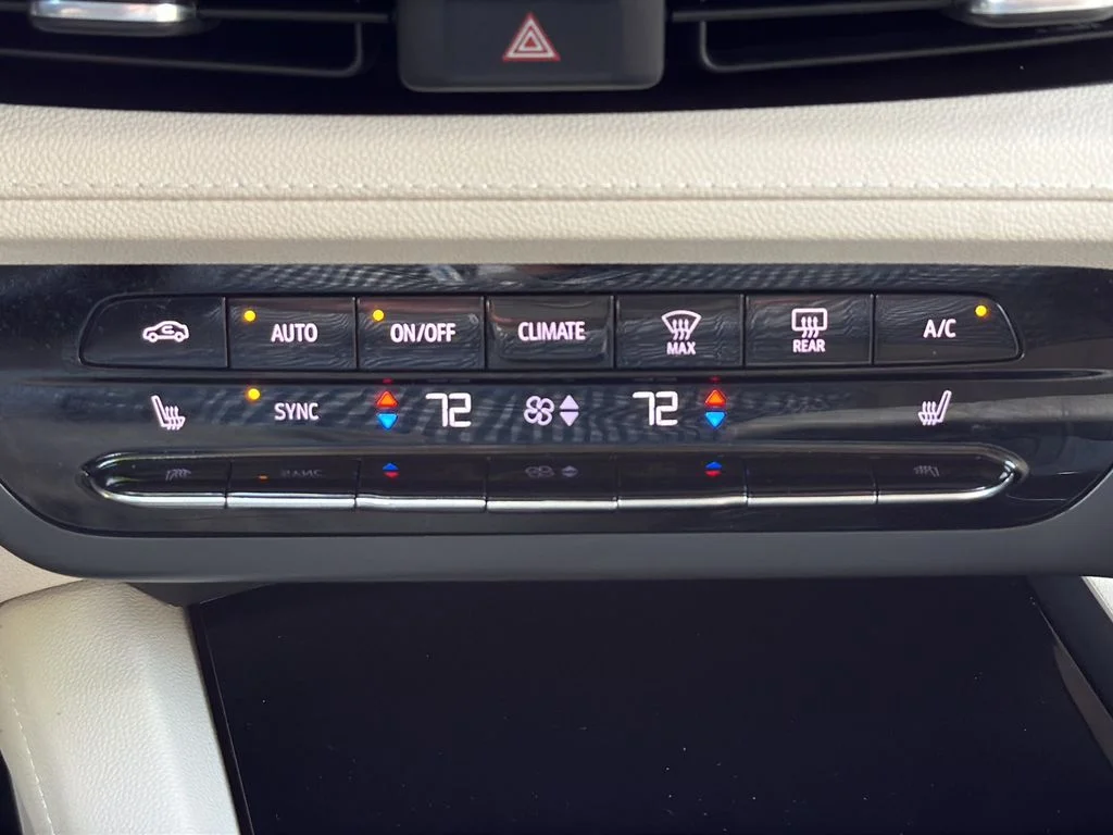 Used 2023 White Buick Essence image 26