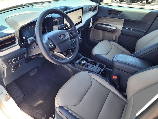 Used 2025 White Ford Lariat image 10