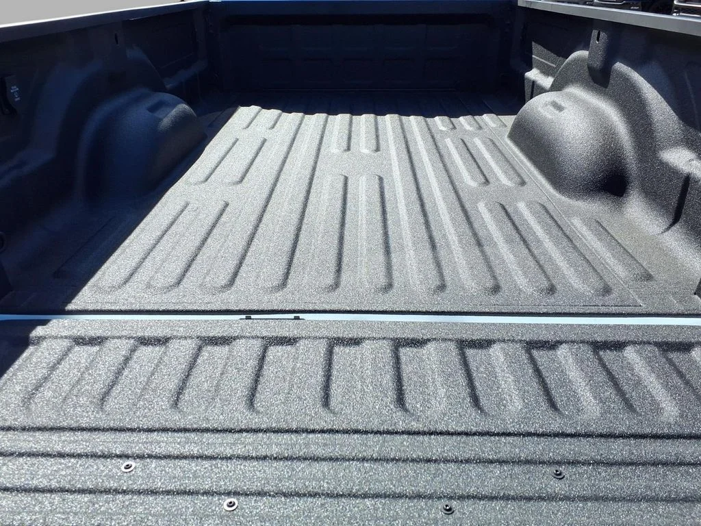 New 2026 Bright White Clear-Coat Exterior Paint RAM Laramie image 28