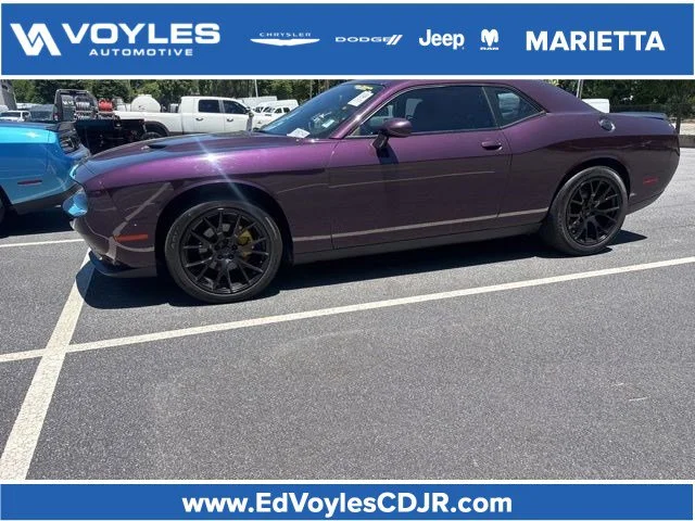 2021 Dodge Challenger SXT Auto's photo