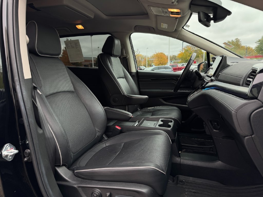 2025 Honda Odyssey Elite - Photo 32