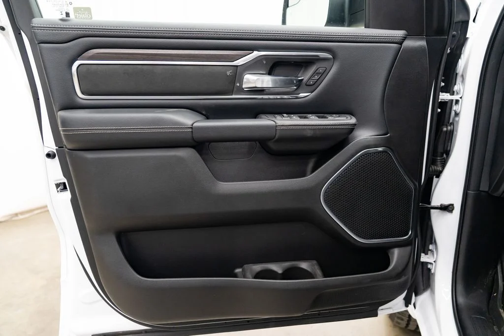 New 2026 Bright White Clear-Coat Exterior Paint RAM Laramie image 22