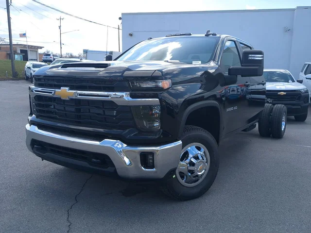 2026 Chevrolet Silverado 3500 HD Chassis Cab LT