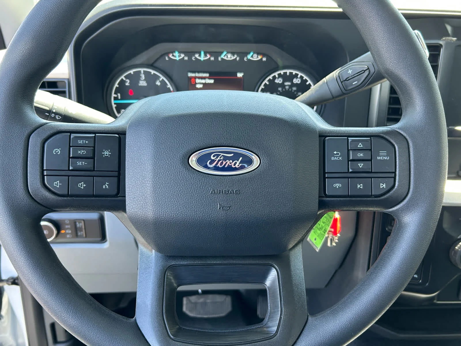 2025 Ford F-350 Super Duty Chassis Cab XL - Photo 20