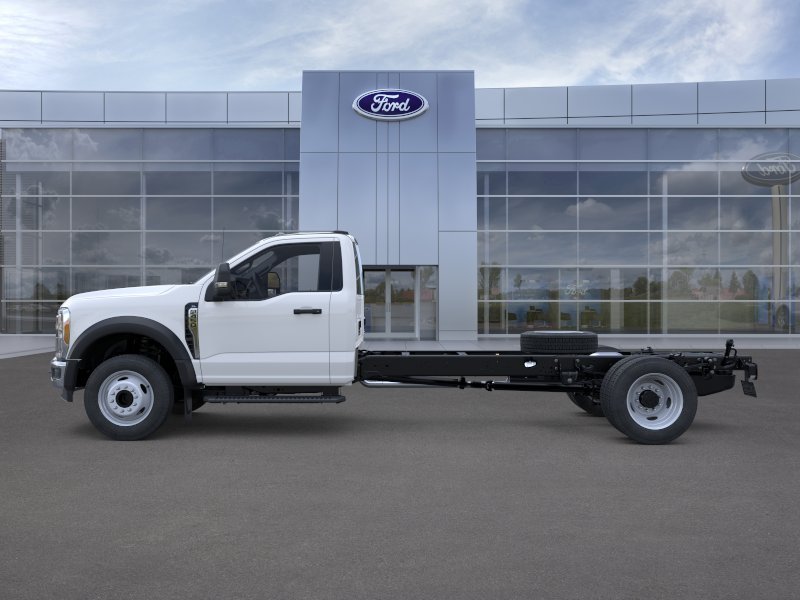 2025 Ford F-450 Super Duty Chassis Cab XL - Photo 28