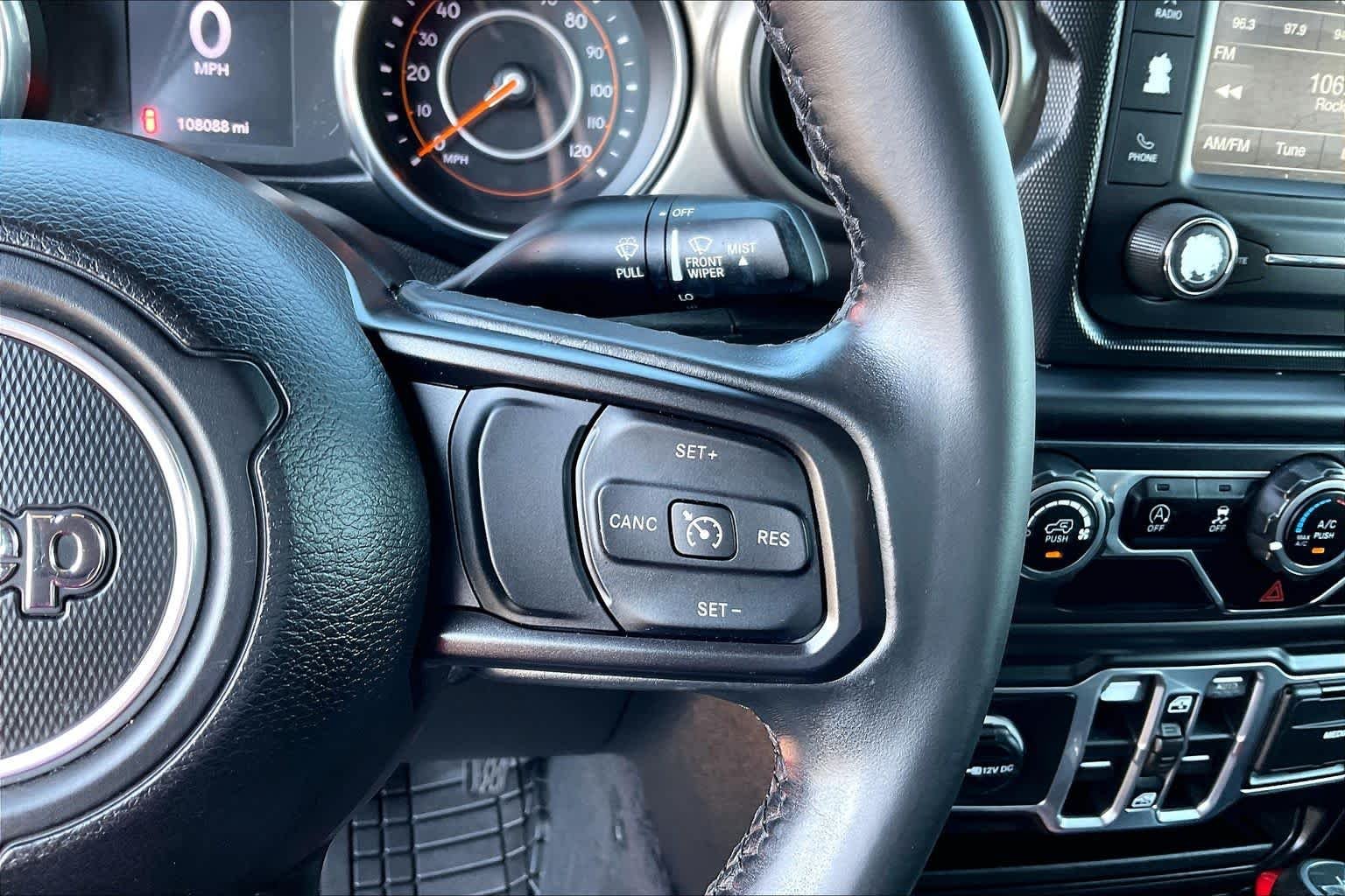 Used 2018 Punk'n Clearcoat Metallic Jeep Sport S image 21