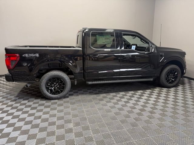 New 2026 Agate Black Metallic Ford XLT image 7