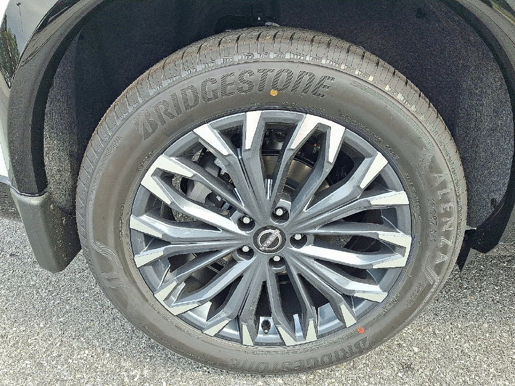 New 2026 Everest White Pearl TriCoat Nissan Platinum image 5