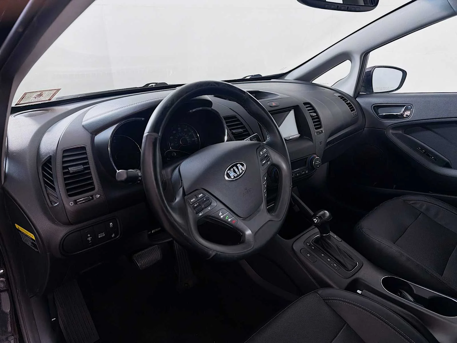Used 2015 Aurora Black Kia EX image 7