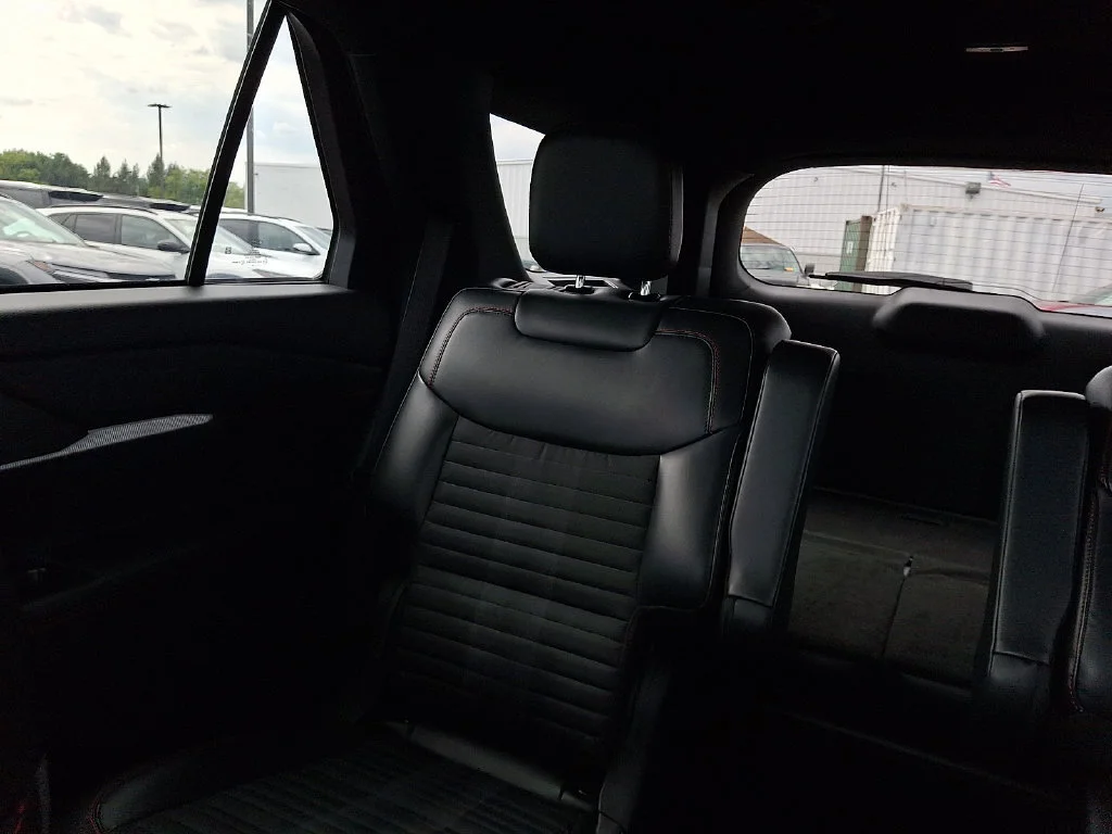 Used 2025 Carbonized Gray Ford ST-Line image 19