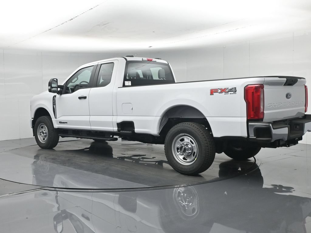 New 2026 Oxford White Ford XL image 6