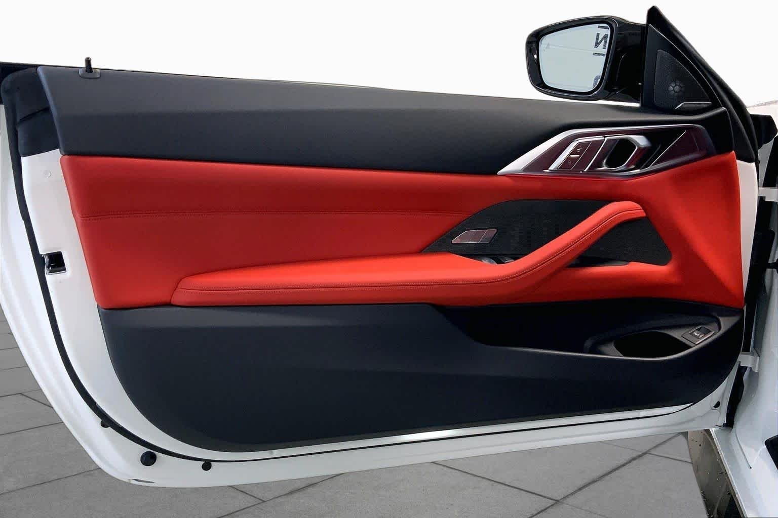 New 2027 Alpine White BMW Competition xDrive image 10