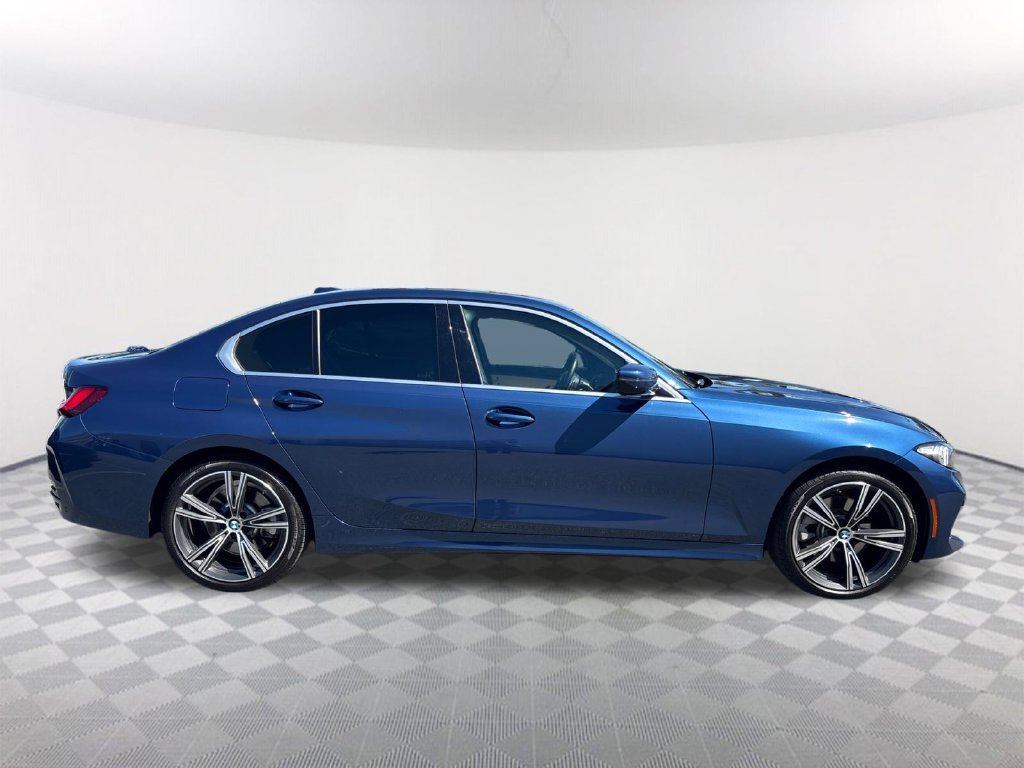 Used 2024 Phytonic Blue Metallic BMW 330i image 3