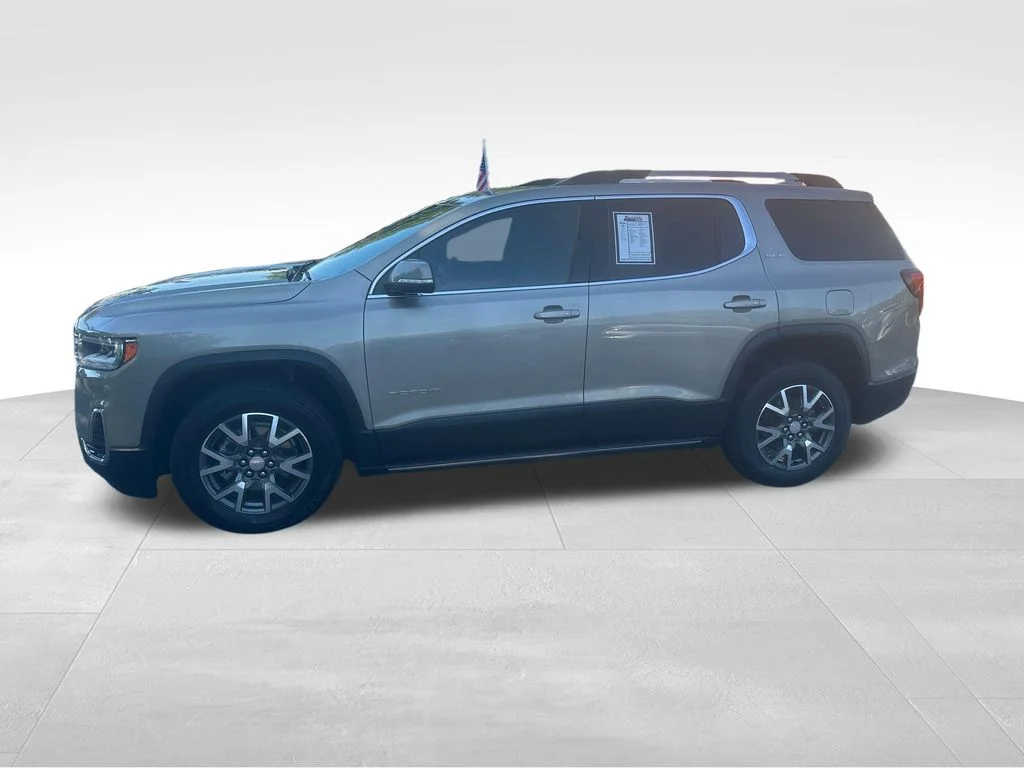 Used 2023 Gray GMC SLE image 7
