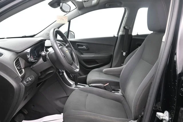 Used 2017 MOSAIC BLACK METALLIC Chevrolet LS image 9