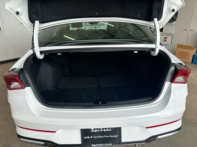 Used 2023 White Pearl Kia GT-Line image 22