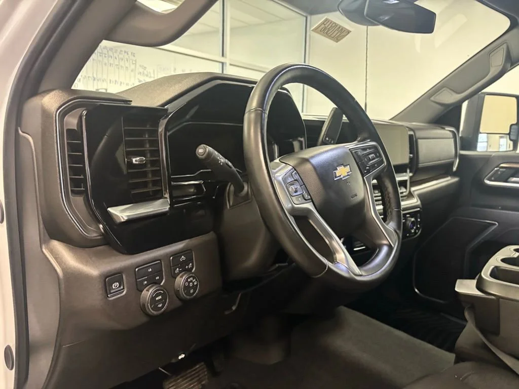 2025 Chevrolet Silverado 2500HD LT - Photo 12