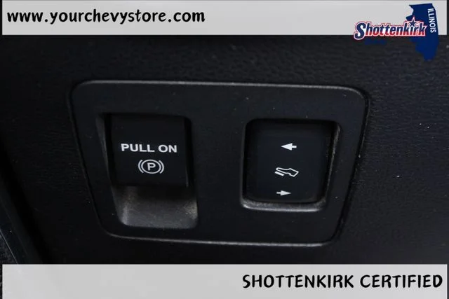 Used 2018 White Ford Lariat image 23