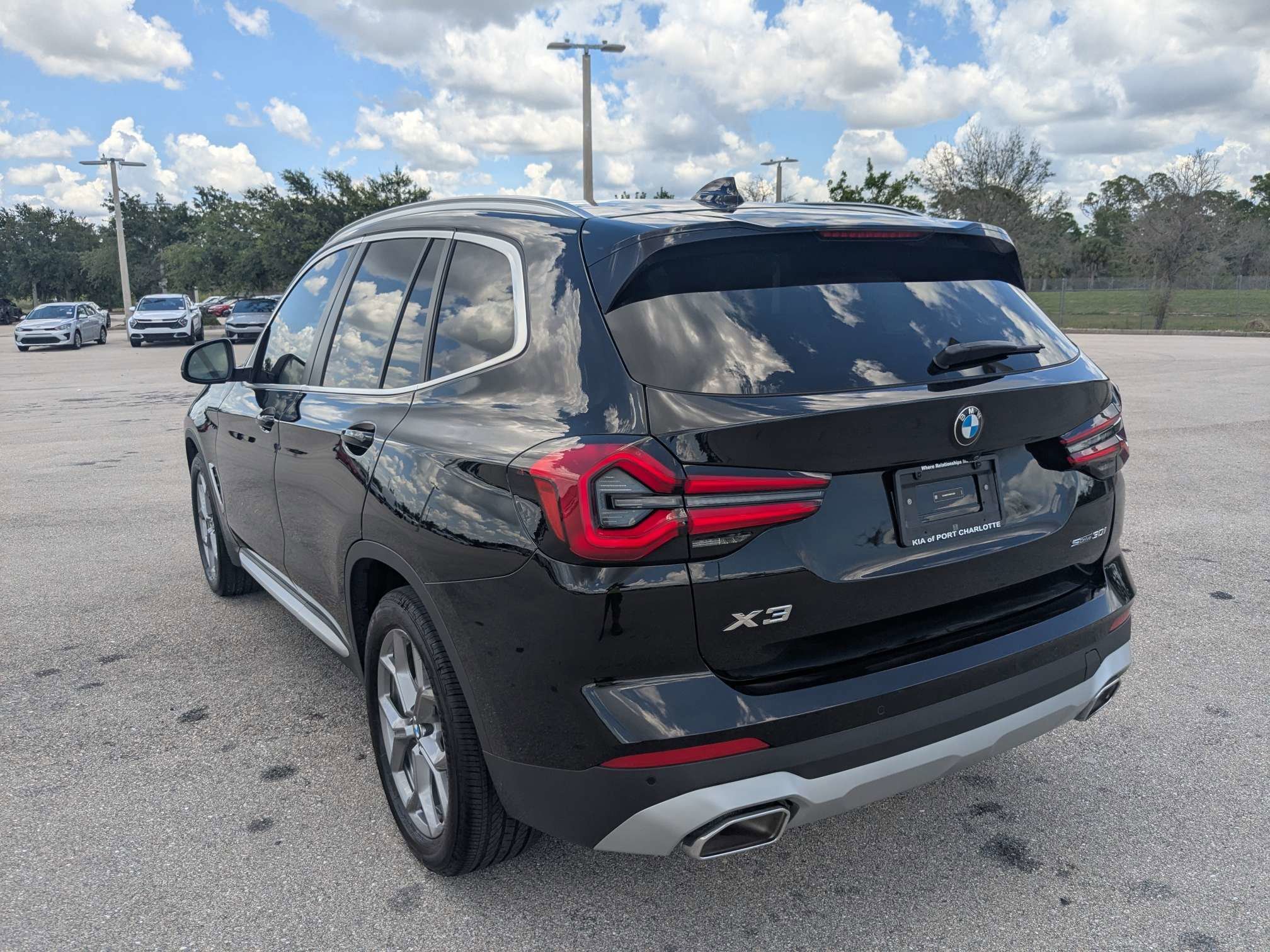 Used 2024 Jet Black BMW sDrive30i image 7