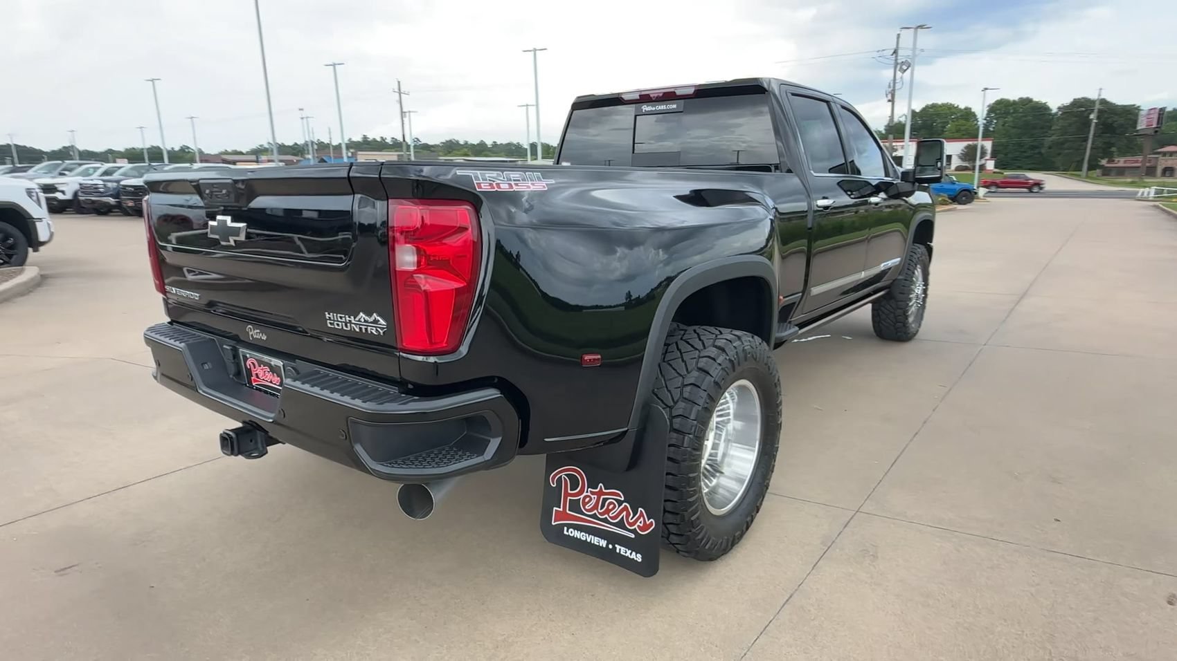 New 2026 Black Chevrolet High Country image 7
