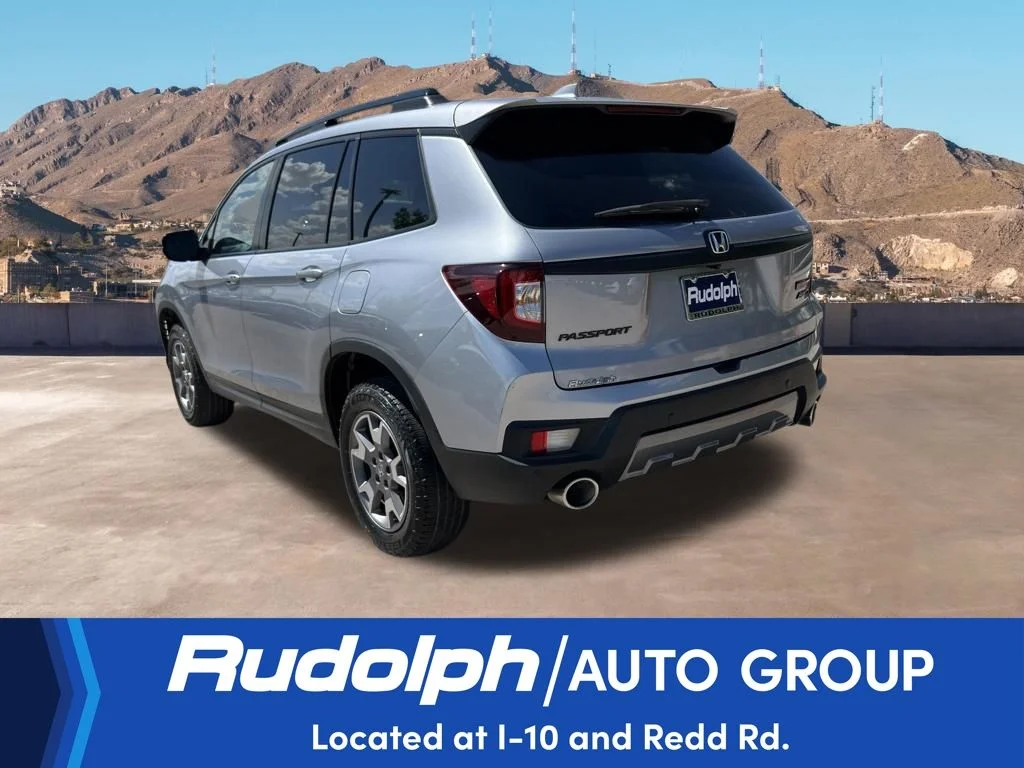 Certified Used 2023 Lunar Silver Metallic Honda AWD TRAILSPORT image 3